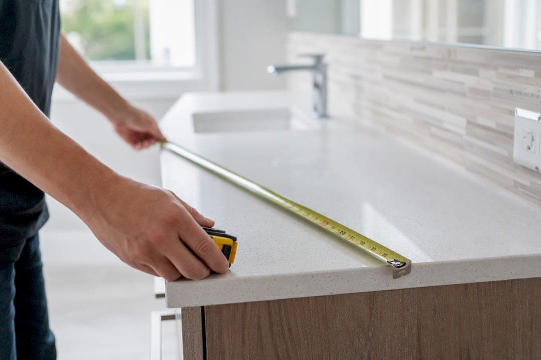Bathroom Vanity Sizes: 4 Steps to Measure for U.S. Homeowners